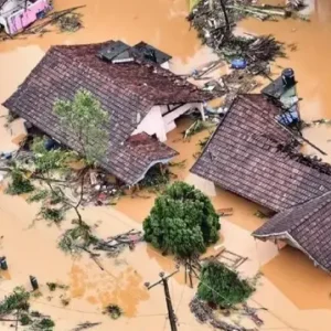 Rs. 2000- Flood Victims